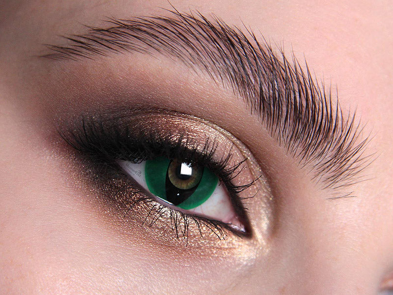 green contact lenses