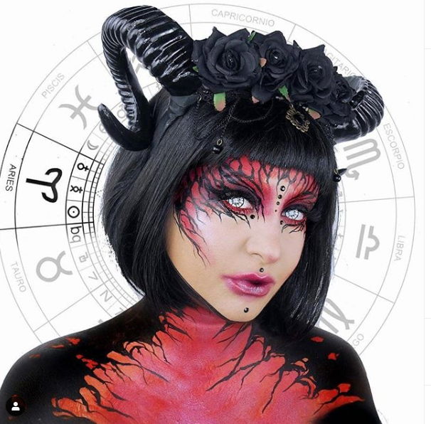 Halloween contact lenses in Australia