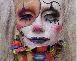Halloween contact lenses