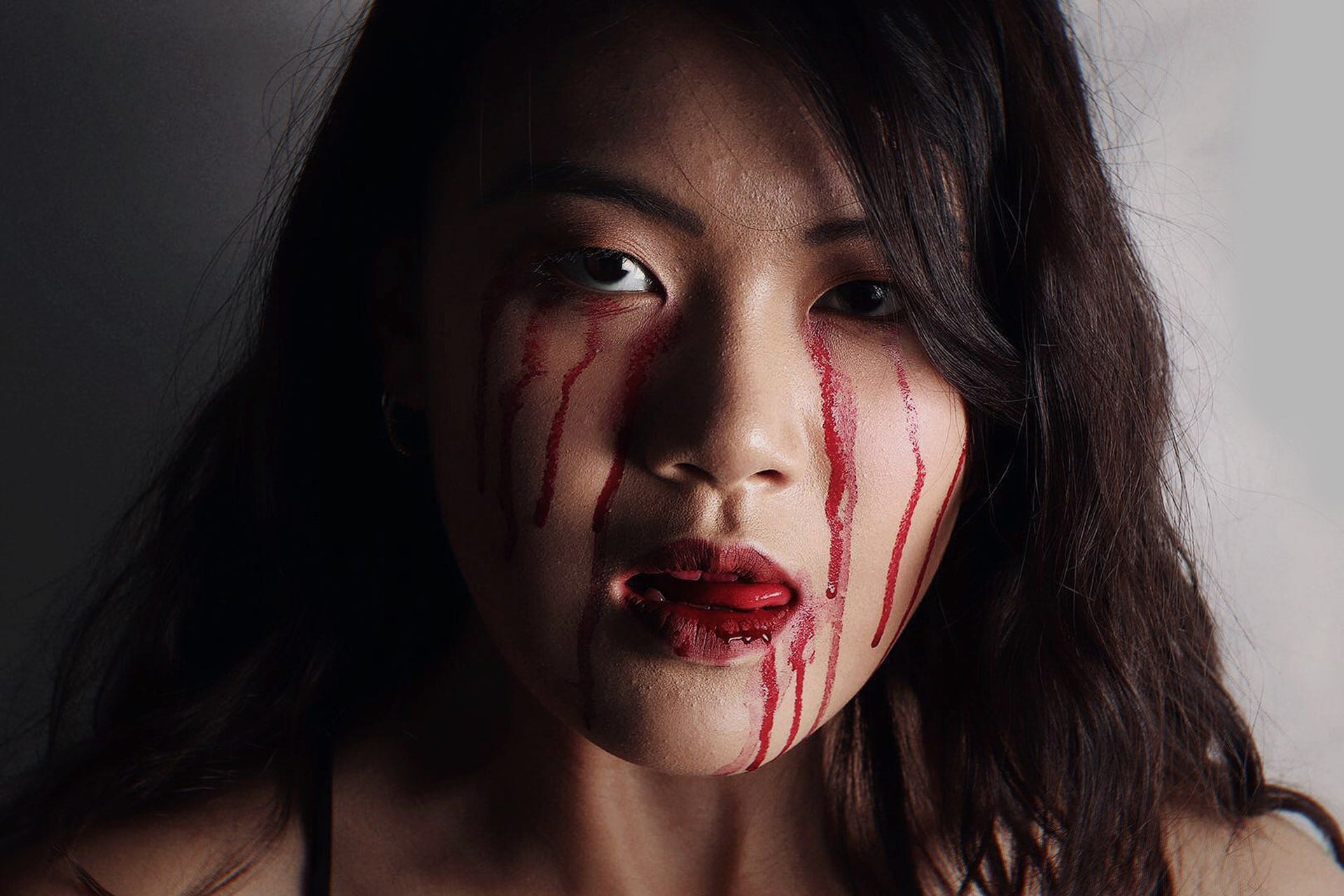 vampire contact lenses
