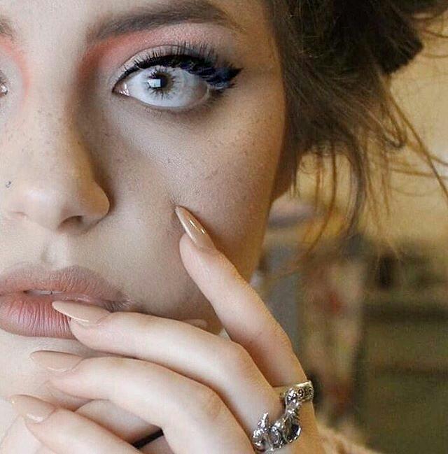 London Sky Colour Contact Lense. Available In A Variety Of Durations. Coloured Grey 