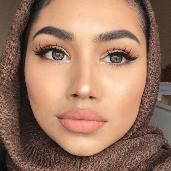 Silky Grey Colour Contact Lense. Available In A Variety Of Durations. Coloured Grey 