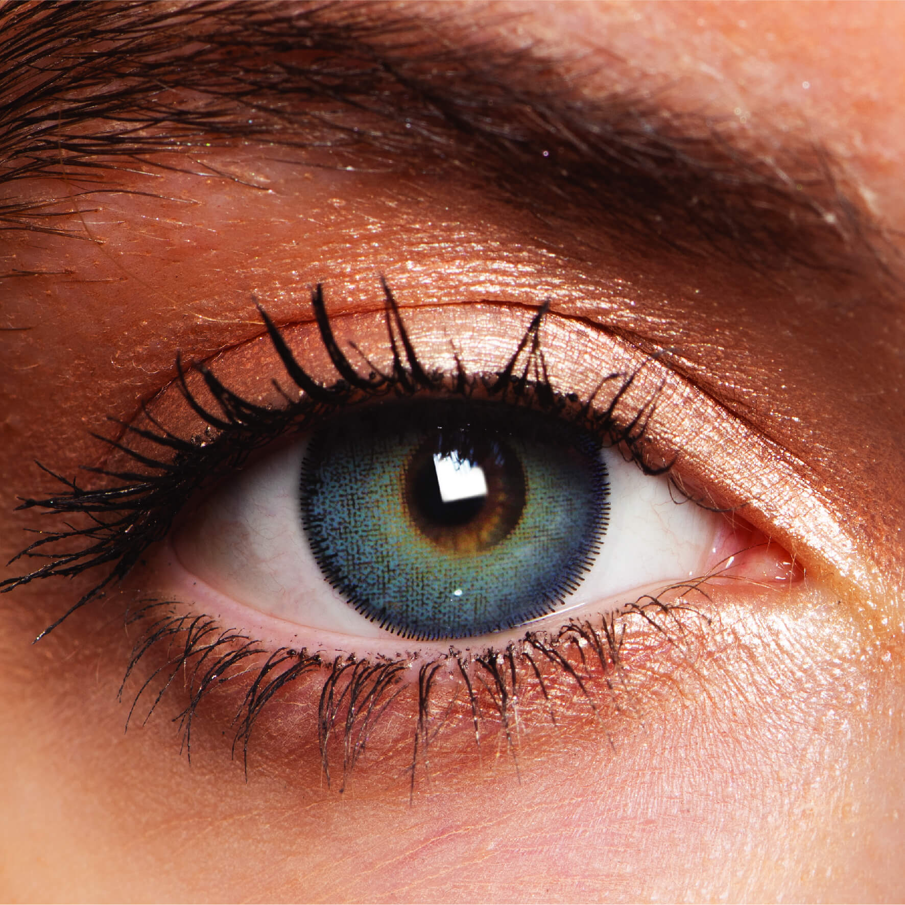 Coloured Contact Lenses